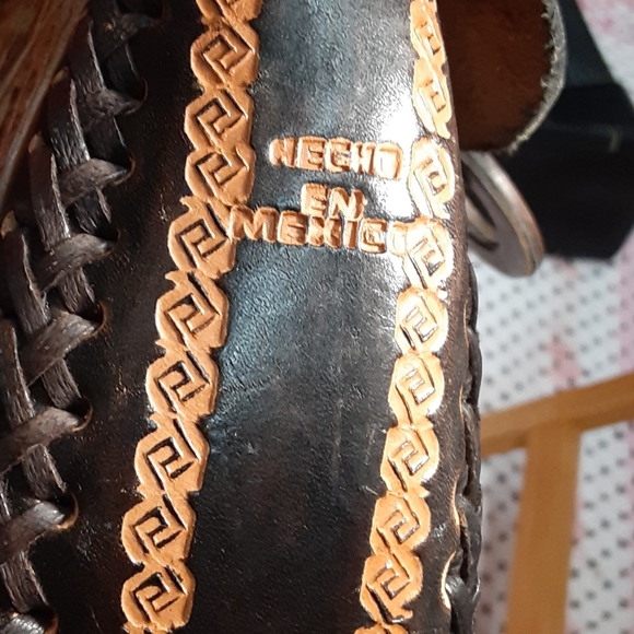 Cute Handmade Crossbody Bag From Mexico - Picture 3 of 8